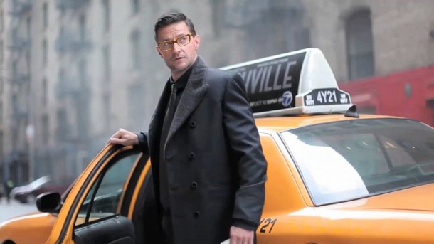 Richard Armitage New York glamour December 2012 glasses taxi